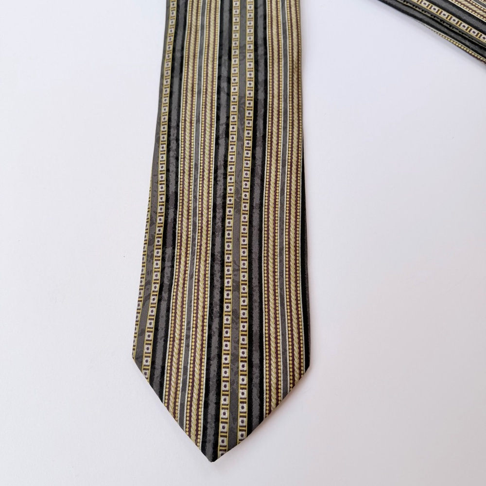 Men’s Fanti Designer Italian Silk Necktie​ - Picture 2 of 5